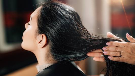 How to Choose the Right Herbal Hair Oil for Your Hair Type